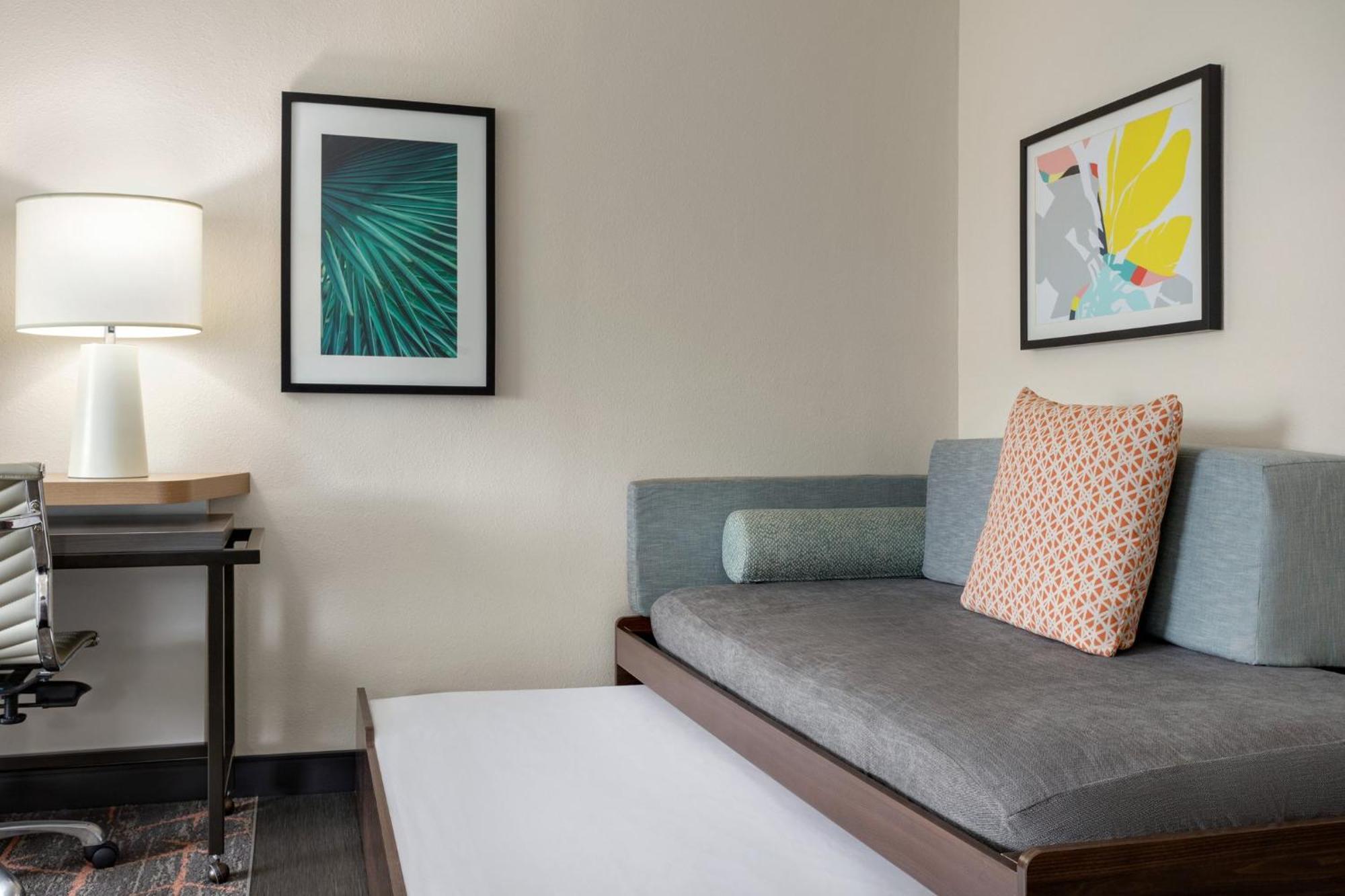 Holiday Inn - Cheshire - Southington By Ihg Exterior foto